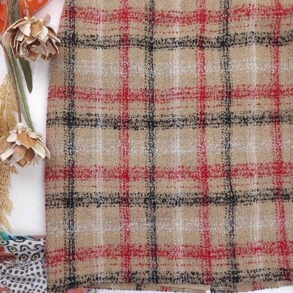Talbots Tan Plaid Wool Blend Skirt Sz 4 - Picture 4 of 13
